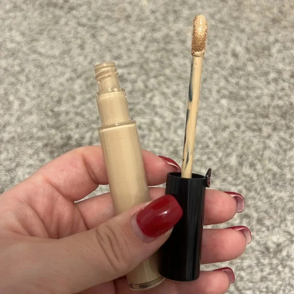 Armani Power fabric concealer - Picture 4 of 4